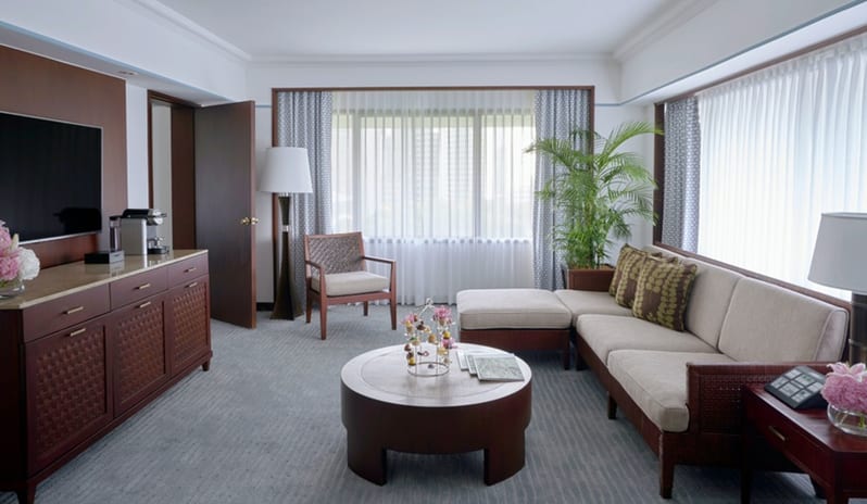 Peninsula Manila - Premier Suite Living Room